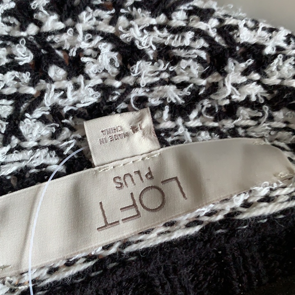 Loft Plus Striped Knit 🧶 Cardigan - Picture 11 of 12
